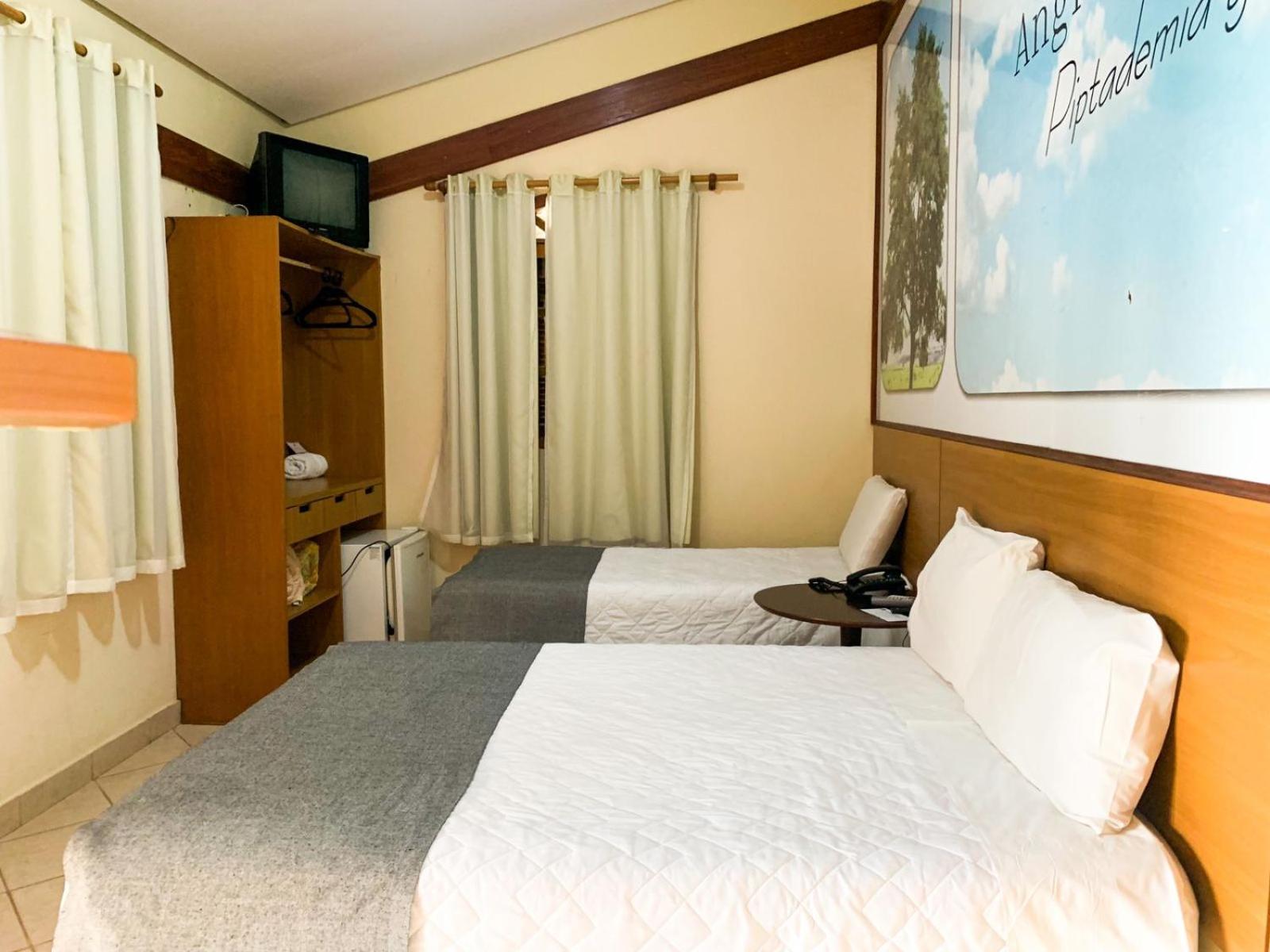 Hotel Fazenda Tucano Capim Branco Екстериор снимка