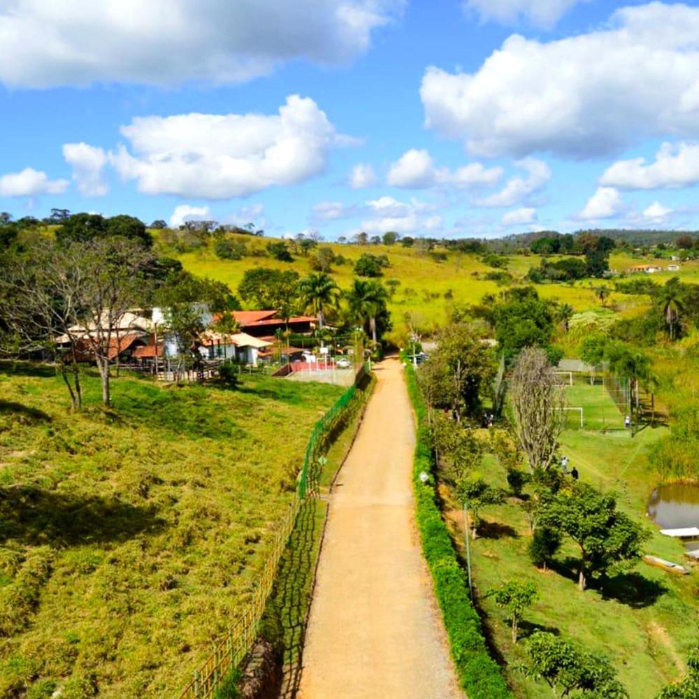 Hotel Fazenda Tucano Capim Branco Екстериор снимка